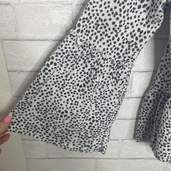 Altar'd State Flare Sleeve Cropped Long Sleeve Top - Picture 3 of 8